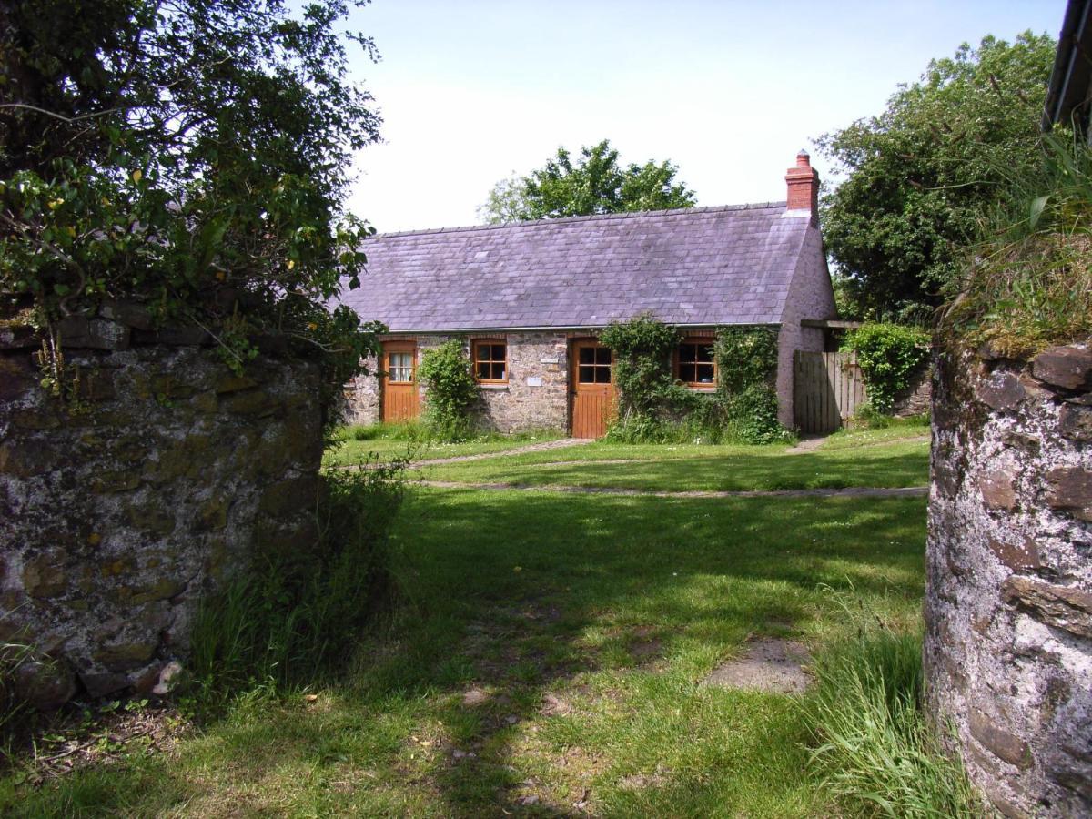 Long Barn Villa Kilgetty Exterior photo